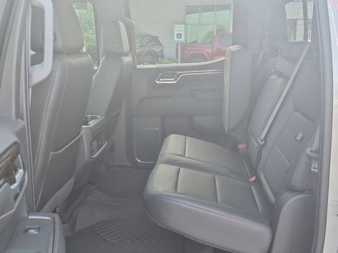 Used 2024 Chevrolet Silverado 1500 LT Trail Boss w/ LT Trail Boss Premium Package AWD/4WD image 23