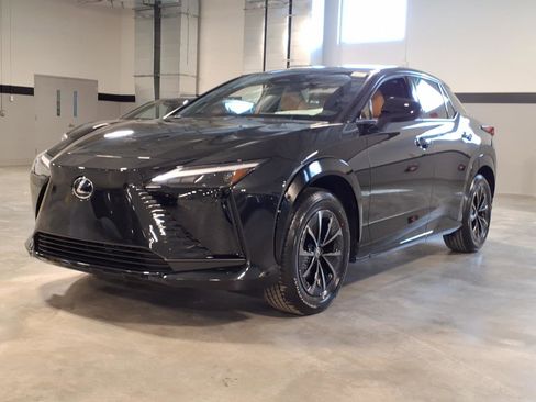 New 2026 Lexus RZ 450e AWD image 3