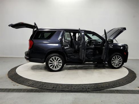 Used 2023 GMC Yukon Denali image 16