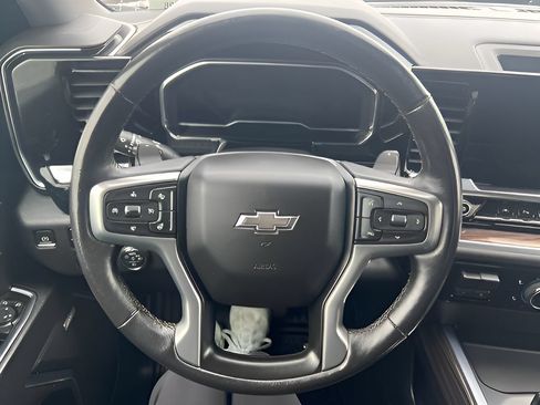 Used 2022 Chevrolet Silverado 1500 RST AWD/4WD image 12