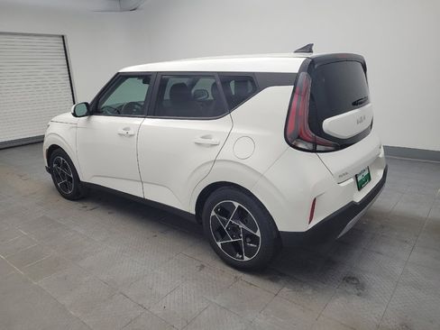 Used 2023 Kia Soul EX image 3