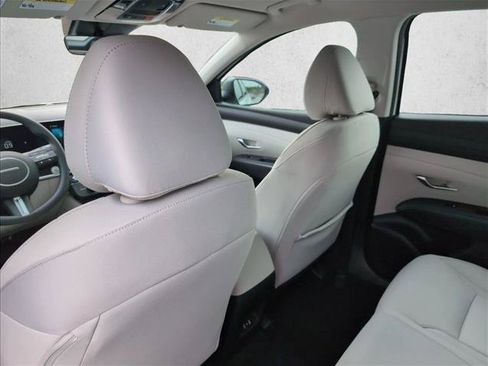 Certified 2026 Hyundai Tucson SE FWD image 16