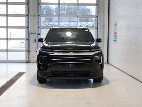New 2026 Chevrolet Traverse LT w/ Enhanced Driving Package image 5