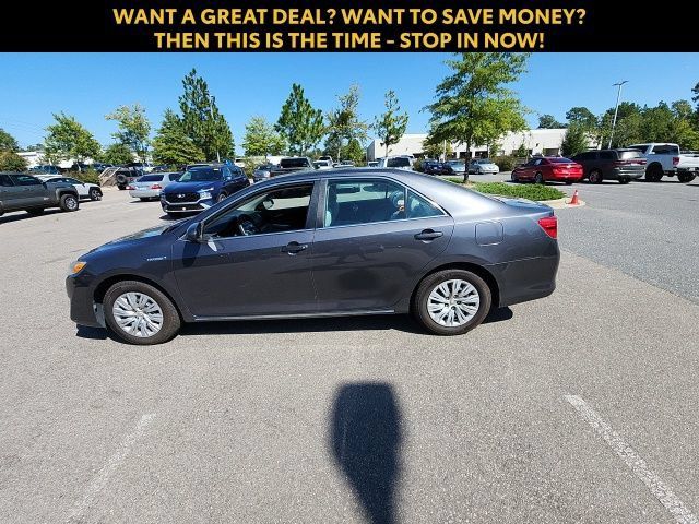 Used 2012 Toyota Camry LE FWD image 7