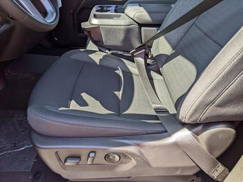 New 2024 GMC Sierra 1500 SLE image 4