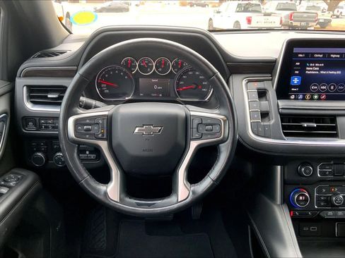 Used 2021 Chevrolet Tahoe Z71 w/ Z71 Signature Package image 11