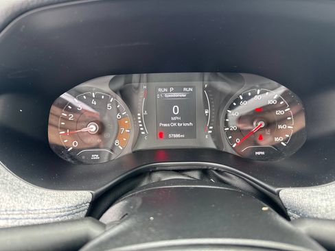 Used 2022 Jeep Compass Latitude FWD image 30