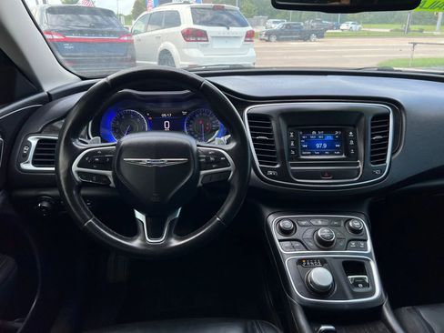 Used 2015 Chrysler 200 C image 17