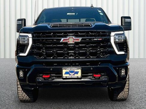 Used 2025 Chevrolet Silverado 2500 ZR2 w/ Technology Package AWD/4WD image 22