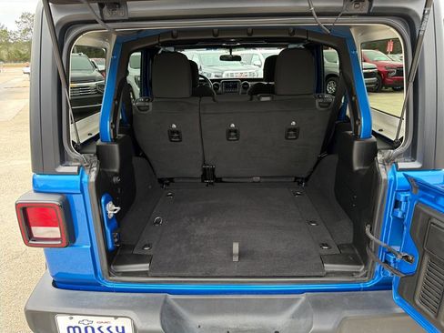 Used 2021 Jeep Wrangler Unlimited Sport image 25