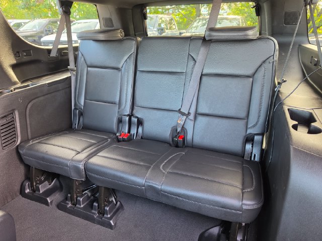 Used 2025 GMC Yukon XL Denali AWD/4WD image 19