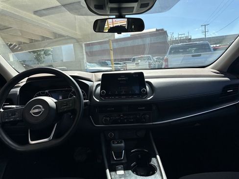 Used 2023 Nissan Rogue S FWD image 14