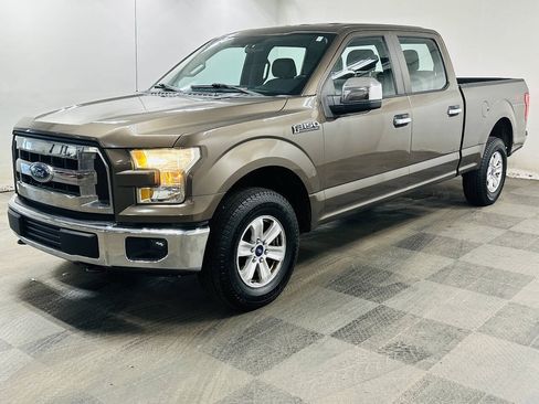 Used 2015 Ford F150 XL w/ Equipment Group 101A Mid AWD/4WD image 3
