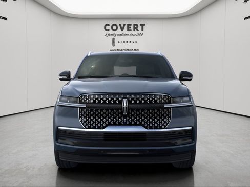 New 2026 Lincoln Navigator L Reserve image 6