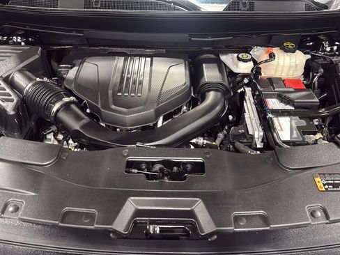 Used 2024 GMC Acadia Elevation AWD/4WD image 33