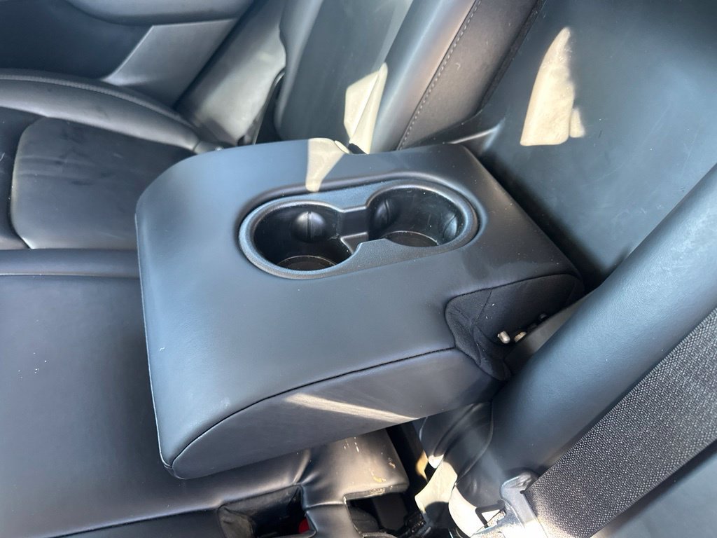 Used 2021 Tesla Model Y Long Range AWD/4WD image 16