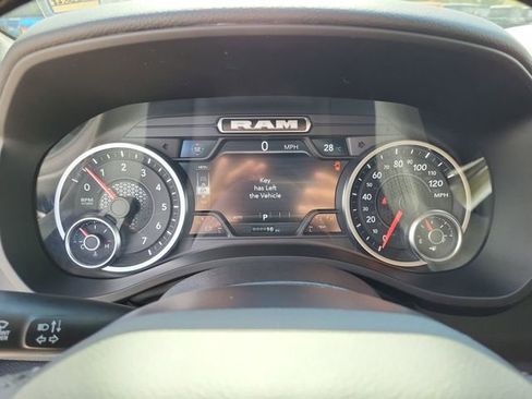 New 2026 RAM 1500 4x4 Crew Cab image 10