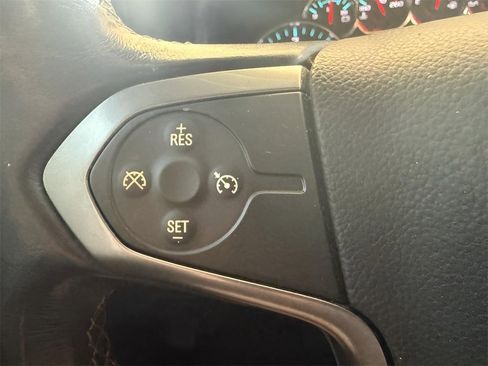 Used 2018 Chevrolet Silverado 1500 LT image 33