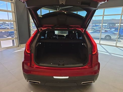 Used 2024 Cadillac XT4 Premium Luxury image 27