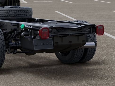 New 2025 RAM 4500 Tradesman AWD/4WD image 9