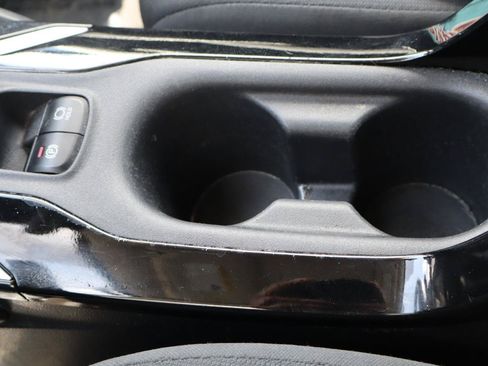 Used 2021 Toyota Corolla LE FWD image 26