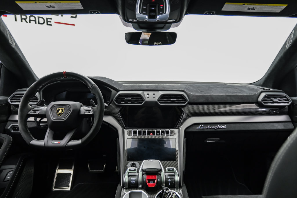 Used 2023 Lamborghini Urus Performante AWD/4WD image 15