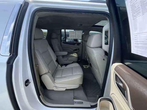 Certified 2018 GMC Yukon XL Denali w/ Open Road Package AWD/4WD image 27
