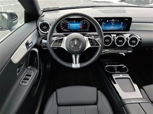 Certified 2025 Mercedes-Benz CLA 250 4MATIC image 12