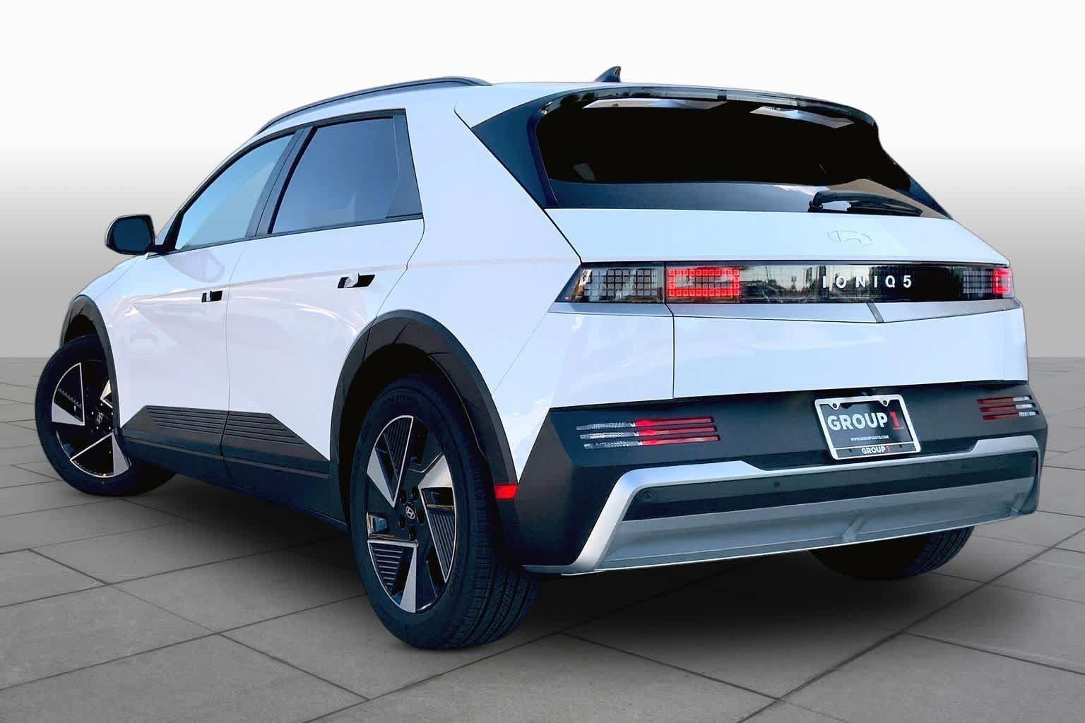 New 2027 Hyundai Ioniq 5 SEL RWD image 12
