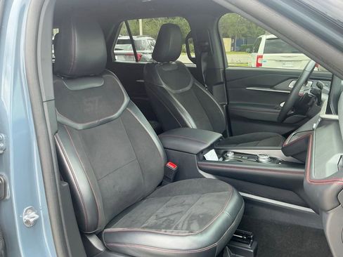 Certified 2025 Ford Explorer ST RWD image 26