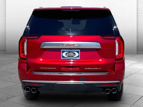 Used 2021 GMC Yukon Denali AWD/4WD image 3