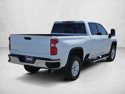 Used 2022 Chevrolet Silverado 2500 LTZ w/ LTZ Convenience Package AWD/4WD image 5