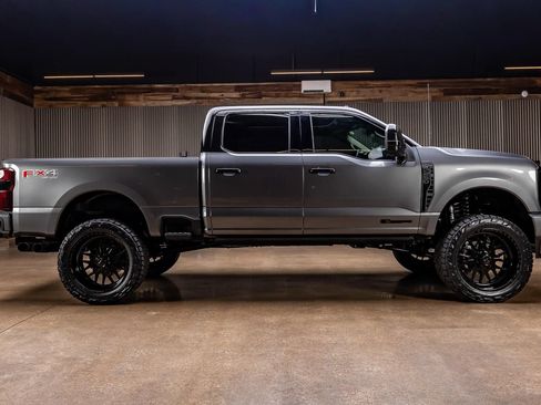 Used 2026 Ford F250 Platinum w/ Platinum Plus Package AWD/4WD image 11