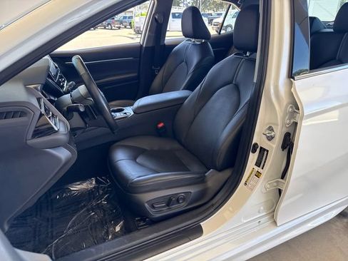 Used 2023 Toyota Camry XSE FWD image 29