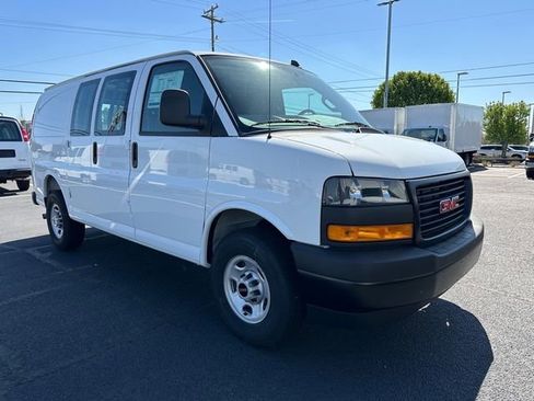 New 2025 GMC Savana 2500 w/ Communications Package image 12