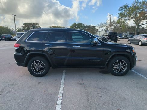 Used 2020 Jeep Grand Cherokee Limited image 5