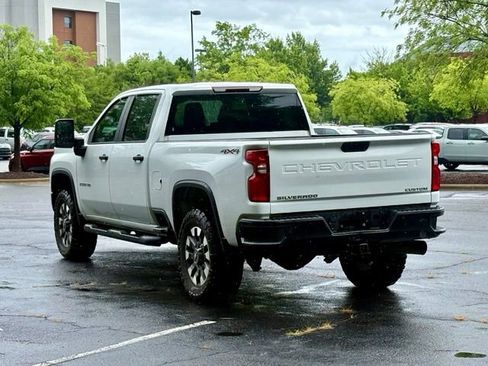 Used 2021 Chevrolet Silverado 2500 Custom w/ Custom Value Package AWD/4WD image 5