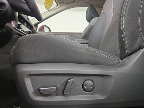 Used 2023 Nissan Rogue SV FWD image 29