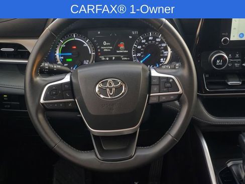 Used 2023 Toyota Highlander LE image 28