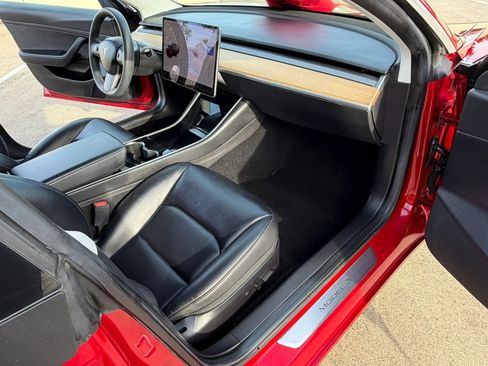 Used 2020 Tesla Model 3 Standard Range Plus RWD image 22