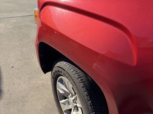 Used 2016 GMC Canyon SLE w/ SLE Convenience Package image 12