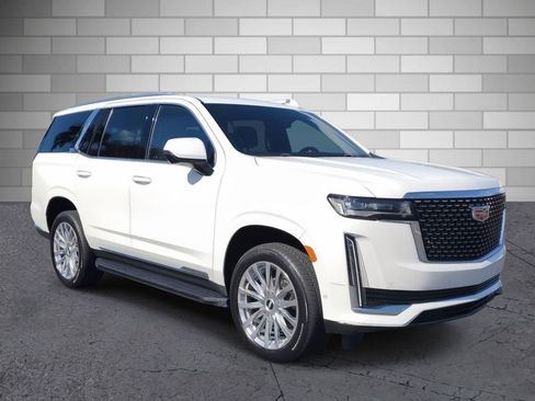 Used 2022 Cadillac Escalade Premium Luxury image 7