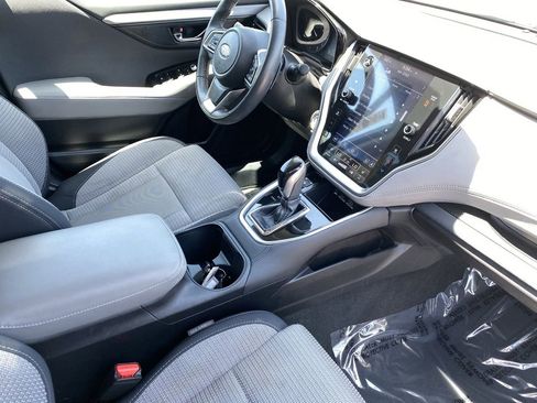 Used 2023 Subaru Outback Premium AWD/4WD image 9