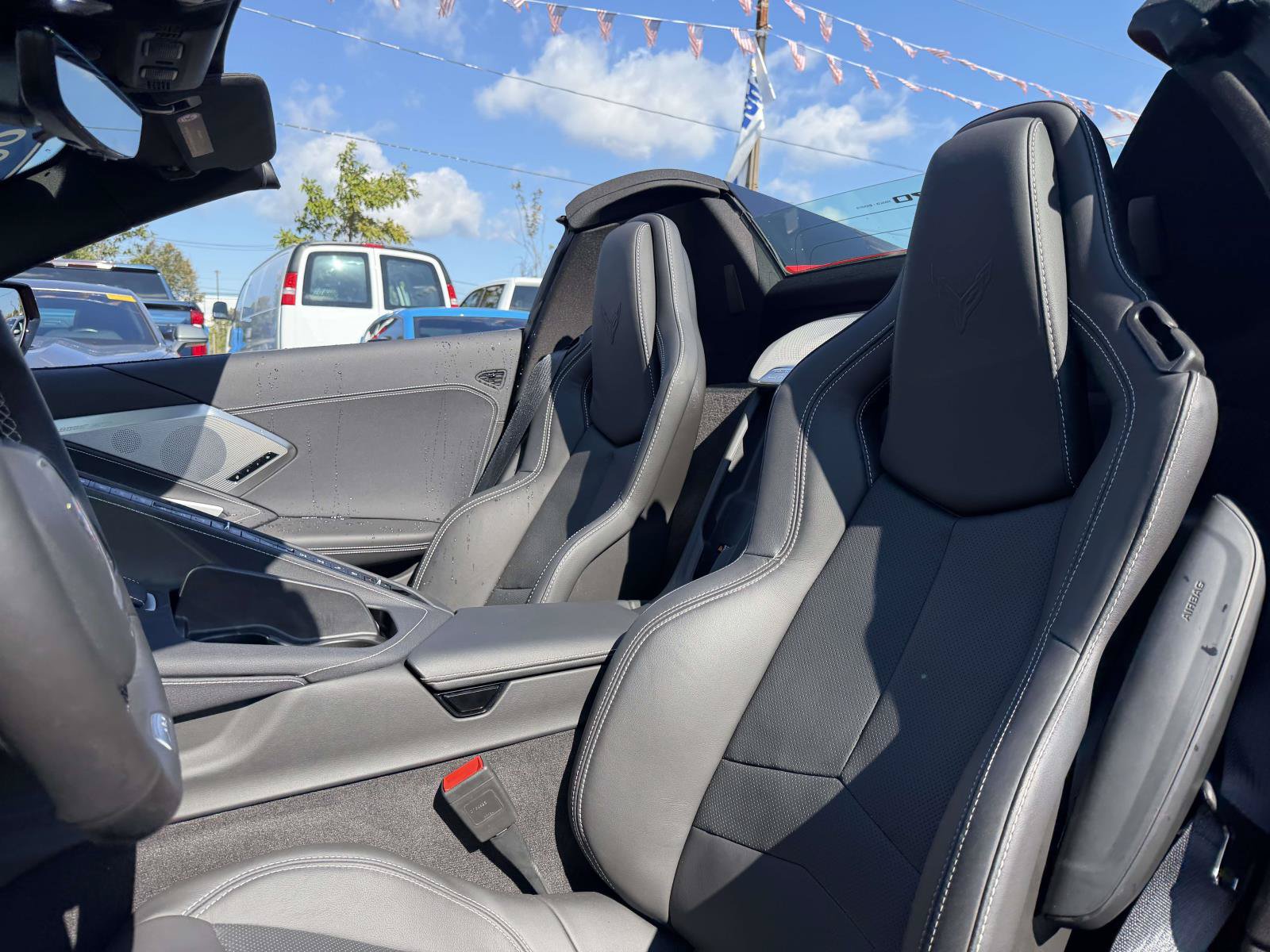 Used 2023 Chevrolet Corvette Z06 RWD image 13