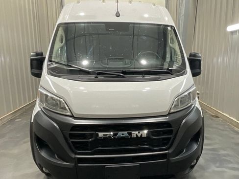 Used 2025 RAM ProMaster 2500 w/ Convenience Group FWD image 5