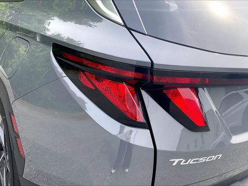 Used 2025 Hyundai Tucson SEL FWD image 28