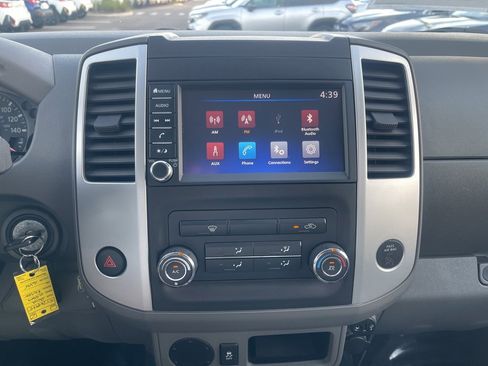 Used 2019 Nissan Frontier SV image 13