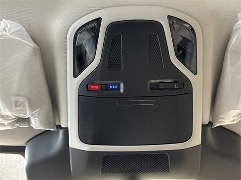 Used 2025 Subaru Legacy Premium image 16