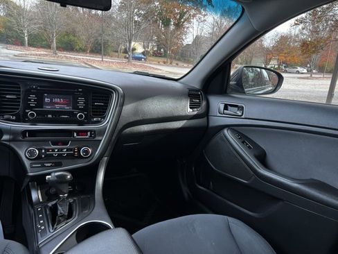 Used 2015 Kia Optima LX image 26