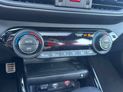 Certified 2024 Kia Forte GT w/ GT2 Package FWD image 27